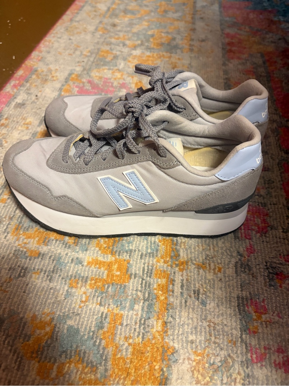 New Balance Men's Light Gray and Light Blue Retro-Style Sneakers